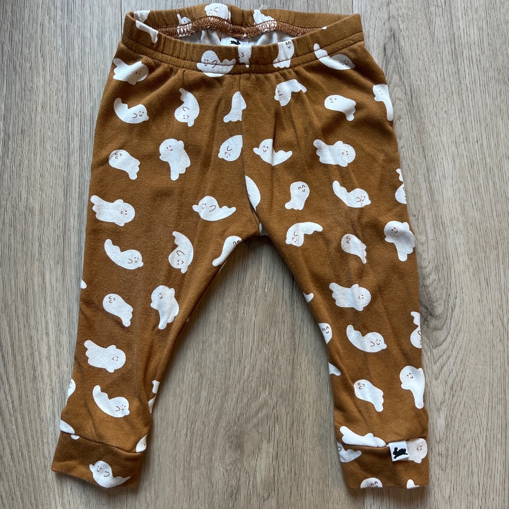 🇨🇦6-9m Little and Lively ghost pants